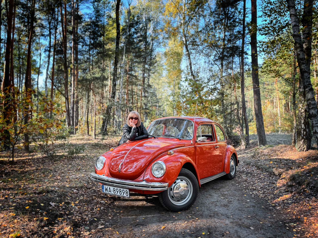 Karina i Garbus 1303 z 1973 roku. Panoramiczna szyba, żwawszy motor